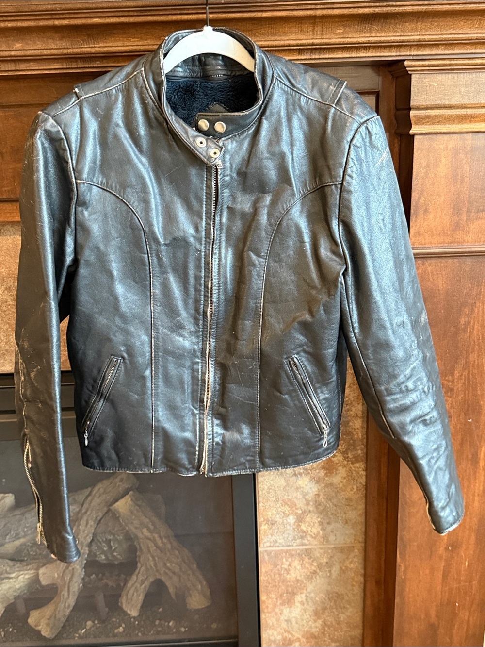 Vintage 1980s Black Leather Lined Motorcycle Jacket Cafe Racer Bike est M/L